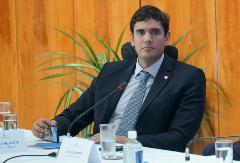 Deputado Rafael Prudente compartilha mensagem de reflexão e incentiva boas escolhas para a nova semana