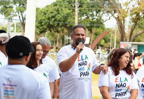 Gustavo Aires reforça compromisso com pessoas com doenças raras e suas famílias