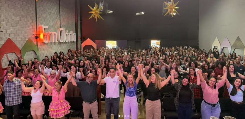 Palestra "Virada de Chave" reforça propósito de Renata D'Aguiar e inspira transformação pessoal
