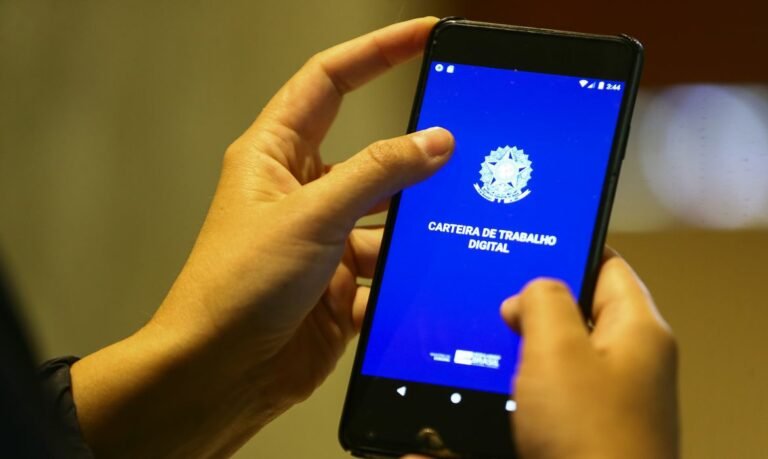 Distrito Federal oferece 792 vagas de emprego nesta terça-feira; salários chegam a R$ 8 mil