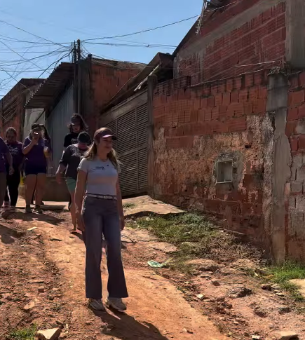 Renata D’Aguiar destaca presença nas ruas e força da “Onda Roxa” no Distrito Federal