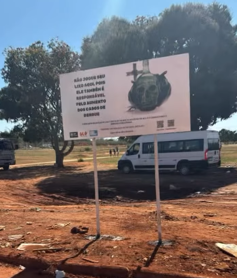 Cidade Estrutural reforça conscientização com novas placas educativas contra o descarte irregular de lixo