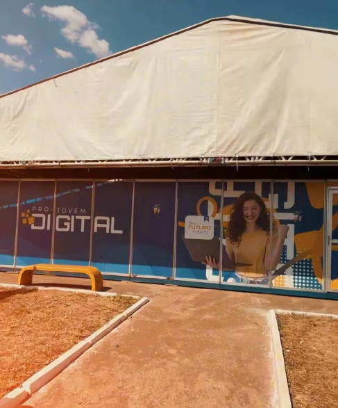 Pró-Jovem Digital oferece curso gratuito de marketing, empreendedorismo e inteligência artificial na Cidade Estrutural
